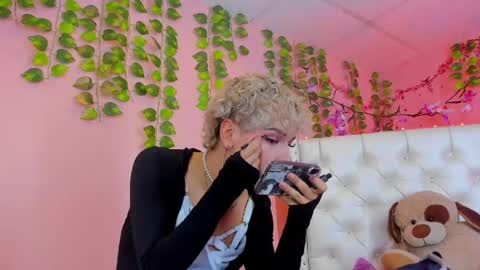 valentinee_xo online show from 05-31-26, 04:31