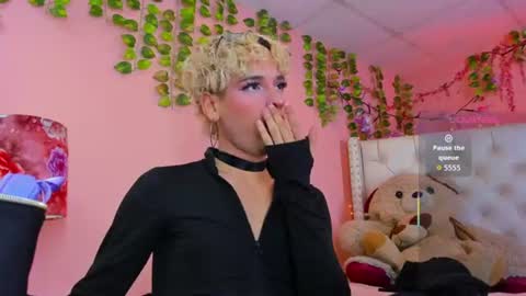 valentinee_xo online show from 07-01-26, 11:45