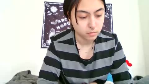 ValentineKitty online show from 12-25-24, 08:17