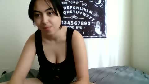 ValentineKitty online show from 12-31-24, 06:13