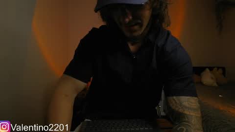 Snapshot of valentino_2201 chatting on 04-03-26, 01:58 Valentino - 15 OFF valentino2201 online show from 04-03-26, 01:58
