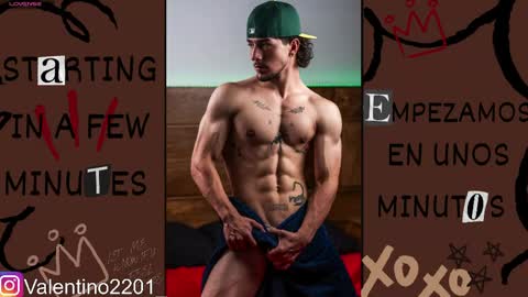 Snapshot of valentino_2201 chatting on 04-19-26, 04:01 Valentino - 15 OFF valentino2201 online show from 04-19-26, 04:01