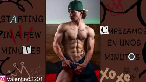 Snapshot of valentino_2201 chatting on 04-27-26, 02:42 Valentino - 15 OFF valentino2201 online show from 04-27-26, 02:42