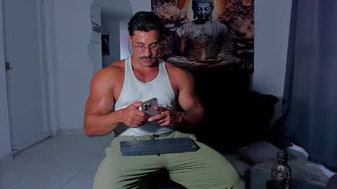    online show from 11-25-25, 08:31