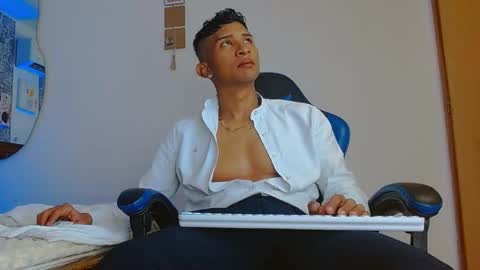 Mistery Guy online show from 01-07-26, 11:18