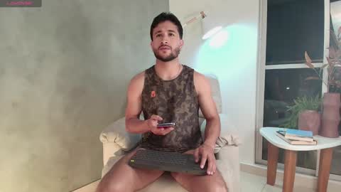 Valentino online show from 01-18-25, 04:48