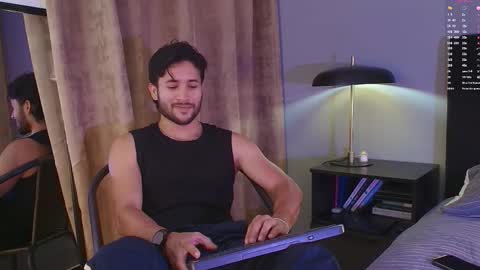 Valentino online show from 01-16-26, 08:24