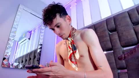 Valentino online show from 12-05-25, 05:49