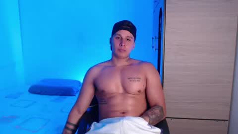 VALENTINO online show from 07-05-26, 12:17