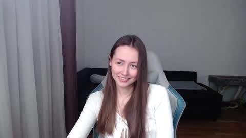 Snapshot of valents_cherry chatting on 02-14-25, 06:29 Valentina online show from 02-14-25, 06:29