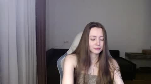 Snapshot of valents_cherry chatting on 02-28-25, 05:37 Valentina online show from 02-28-25, 05:37