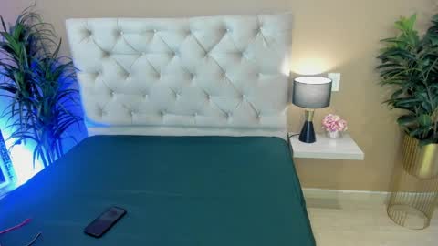 VALEN VEGA online show from 04-06-26, 11:22