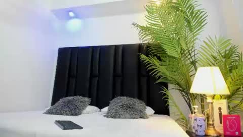 Snapshot of valeri_tafur chatting on 07-23-26, 11:08 valeri_tafur online show from 07-23-26, 11:08