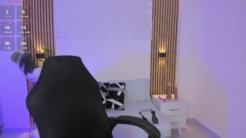 Snapshot of valeria_acosta_ chatting on 05-27-26, 01:57 Valeria Acosta online show from 05-27-26, 01:57