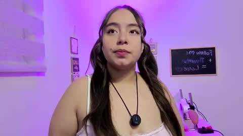 Snapshot of valeria_cherry chatting on 05-12-26, 05:04 valeria online show from 05-12-26, 05:04