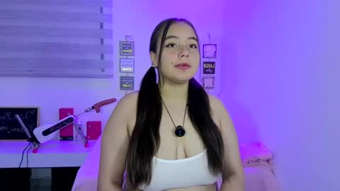 Snapshot of valeria_cherry chatting on 06-20-26, 01:52 valeria online show from 06-20-26, 01:52