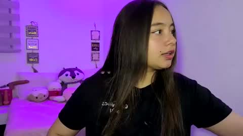 Snapshot of valeria_cherry chatting on 07-03-26, 03:02 valeria online show from 07-03-26, 03:02