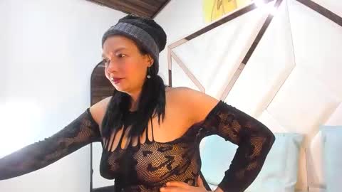 Snapshot of valeria_gil_ chatting on 04-28-26, 03:22 valeria_gil_ online show from 04-28-26, 03:22