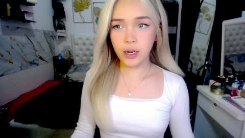 VALERIA online show from 05-15-26, 11:28