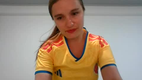Snapshot of valeriafrannco chatting on 07-07-26, 04:48 valeriafrannco online show from 07-07-26, 04:48