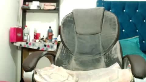 ValeriaHotye online show from 10-10-25, 06:51