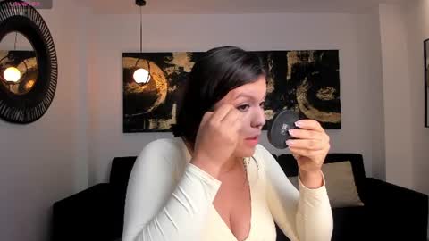 Snapshot of valeriaroldanx chatting on 07-17-26, 11:28 Valeria online show from 07-17-26, 11:28