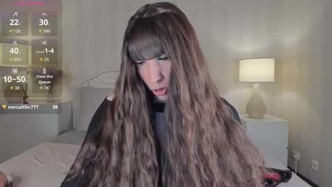 Valeria online show from 10-31-25, 05:52