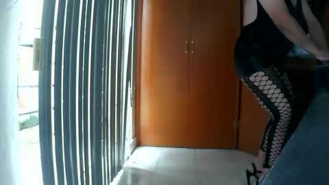 Snapshot of valeriatv4u chatting on 07-19-26, 06:00 valeriatv4u online show from 07-19-26, 06:00