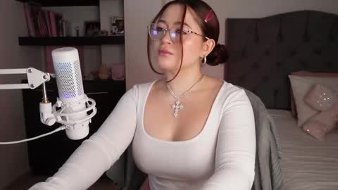 valerie07 online show from 11-06-25, 01:50