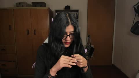 Snapshot of valerie__sky chatting on 01-21-25, 02:54 Val online show from 01-21-25, 02:54