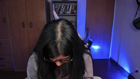 Snapshot of valerie__sky chatting on 01-24-25, 04:37 Val online show from 01-24-25, 04:37