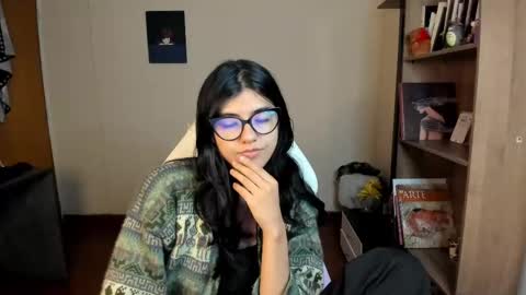 Snapshot of valerie__sky chatting on 03-04-25, 02:17 Val online show from 03-04-25, 02:17