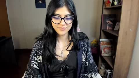 Snapshot of valerie__sky chatting on 03-05-25, 02:14 Val online show from 03-05-25, 02:14