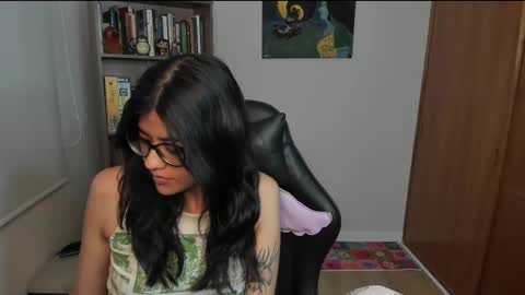 Val  online show from 02-10-26, 12:04