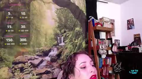 Snapshot of valerie_smile chatting on 07-27-26, 12:39 Valerie online show from 07-27-26, 12:39