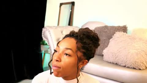 Valerie Style3 online show from 10-21-25, 03:51