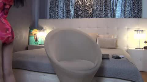Valerie online show from 05-07-26, 11:48