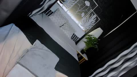 Snapshot of valerieriches chatting on 01-26-25, 12:54 Valerie online show from 01-26-25, 12:54