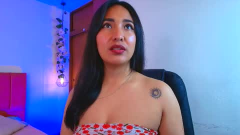 Snapshot of valerigh_ chatting on 06-06-26, 11:15 VALERI online show from 06-06-26, 11:15
