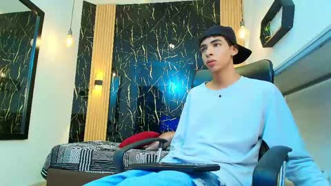 VALERIO  online show from 04-18-26, 03:32