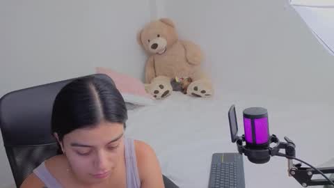 Juli C online show from 12-16-25, 12:48