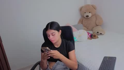 Juli C online show from 01-15-26, 01:32