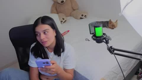 valerihouse_ online show from 07-19-26, 01:42