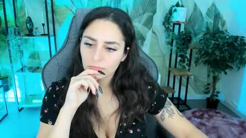 Valerie online show from 10-20-25, 03:12