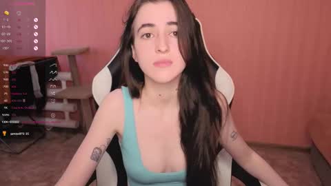 Snapshot of valeritiio chatting on 10-18-25, 03:42 valeritiio online show from 10-18-25, 03:42