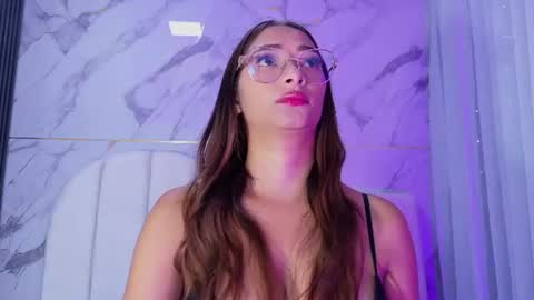 Snapshot of valery_97 chatting on 06-17-26, 03:09 Valeryn online show from 06-17-26, 03:09