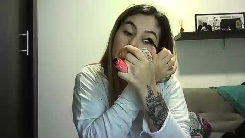 Snapshot of valery__rouse_ chatting on 06-02-26, 12:07 Valery online show from 06-02-26, 12:07