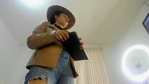 Snapshot of valery_hot692 chatting on 06-07-26, 03:05 valery_hot692 online show from 06-07-26, 03:05
