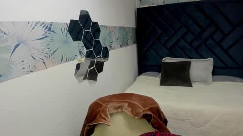 VALERY MORE online show from 11-26-25, 12:17