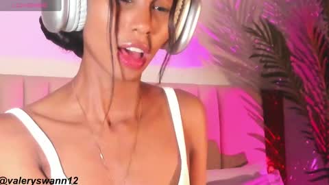 Valery swan1 online show from 02-07-25, 02:19